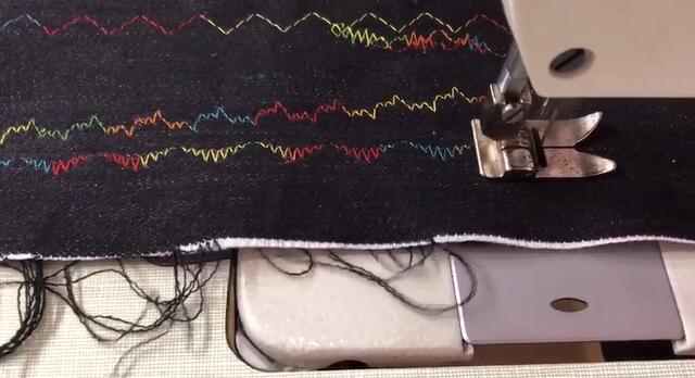 Zigzag Ornamental Decorative Stitch Sewing Machine