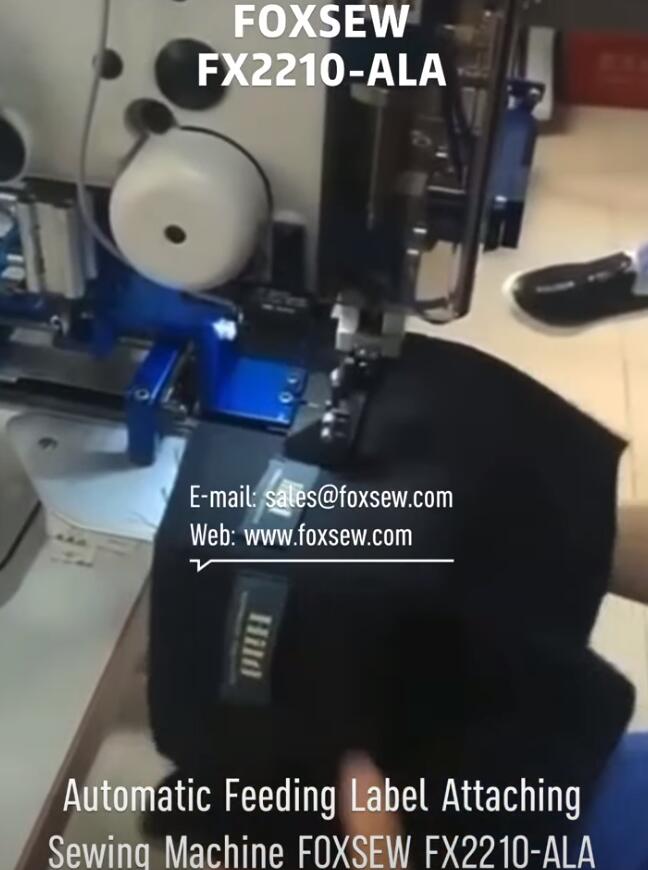 Automatic Feeding Labels Attaching Sewing Machine