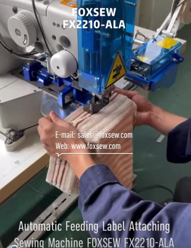 Automatic Feeding Label Attaching Sewing Machine