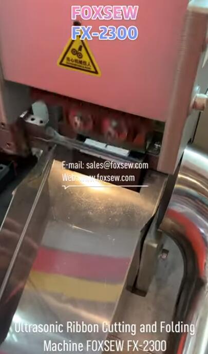 Ultrasonic Ribbon Cutting and Folding Machine